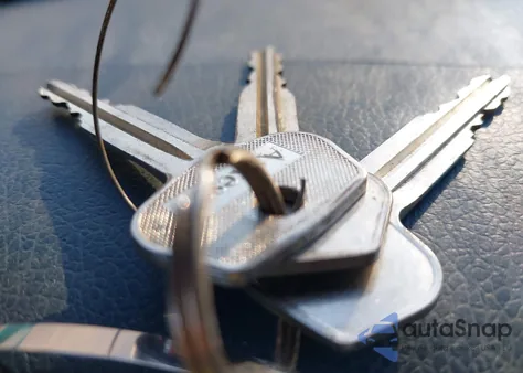 1989 Toyota Pickup 1/2 Ton Short Wheelbase из США, поврежденный, VIN JT4RN81R2K0026770